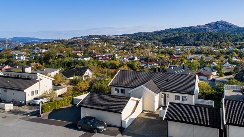 Drotningsvikveien 64B