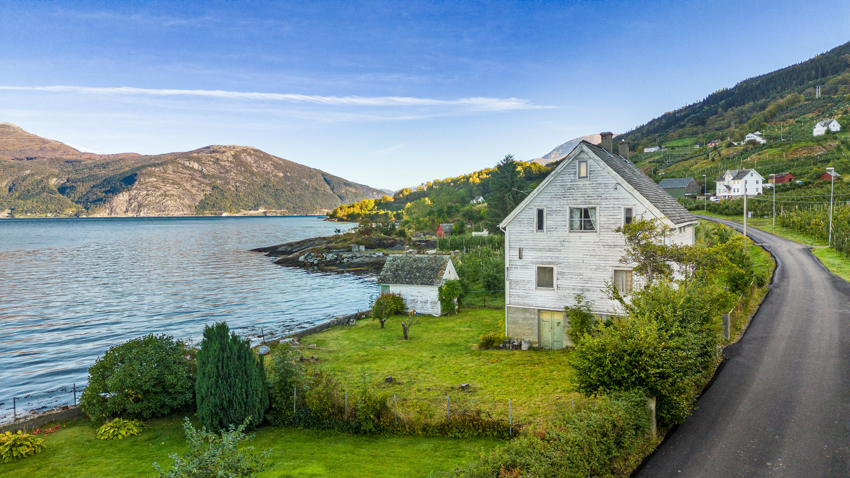 Fjordavegen 4877