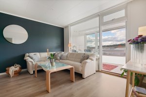 Månedlig felleskostnad inkluderer blant annet sentralvarme, kabel-TV og bredbånd (basis), kommunale avgifter m.m.