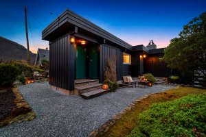 Uteområde med gode solforhold og privat preg