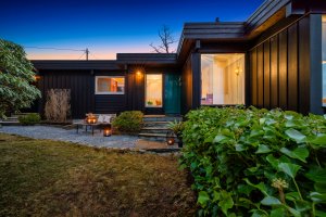 Fasade sett fra hagesiden