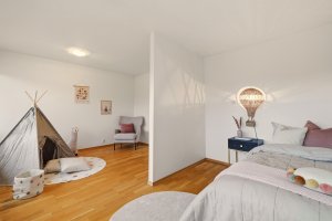 Det er mulig å tilbakeføre dagens løsningen til sin opprinnelse, slik at huset har totalt fire soverom