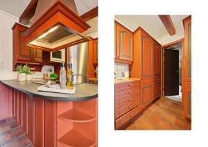 Kjøkkenet har egen inngang hvor du kan gå tørrskodd fra garasjen