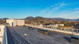 Takterrassen gir ekstra uteareal for beboerne