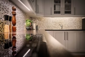 Funksjonelt kjøkken tilpasset hverdagsbruk.