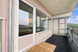 Altanen gir en fin forlengelse av oppholdsrommet i sommerhalvåret.
