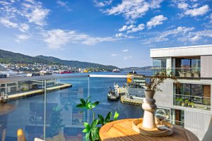 Frontleilighet med utsikt mot Byfjorden