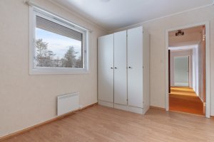 UTLEIEDEL - Soverom med plass til gode garderobeløsninger