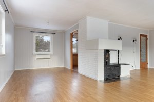 Naturlig plass til "spisestuen" i tilknytning til kjøkkenet.