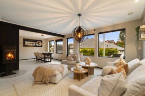 Velkommen til en familiebolig, godt tilrettelagt med fleksible romløsninger!