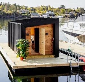 Sauna & Sjøbad med tilgang til garderobe. En populært tilbud på Hjellestad.
