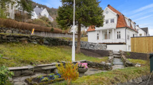 Her er det rikelig med plass for både store og små i familien 